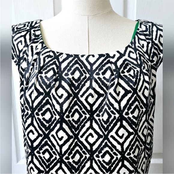 Dress Barn Black and White Geometric Print Dress EUC Size 14 - Picture 5 of 9